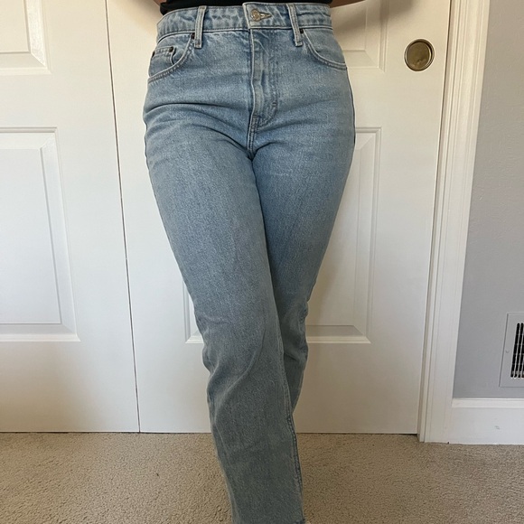 Topshop Crop Straight Leg Jeans - Picture 4 of 6